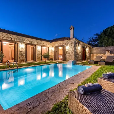Astarte - Kyveli Luxurious Private Villa *