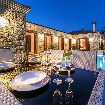 Astarte - Kyveli Luxurious Private * Gaitani