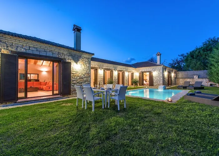 Astarte - Kyveli Luxurious Private Gaitani